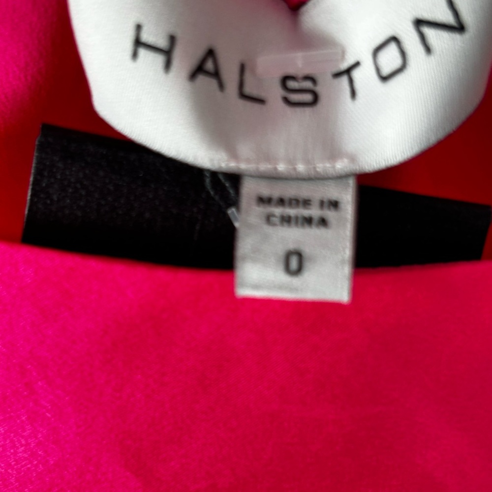 NEW Halston
Dahlia Draped Charmeuse Top - Picture 7 of 10